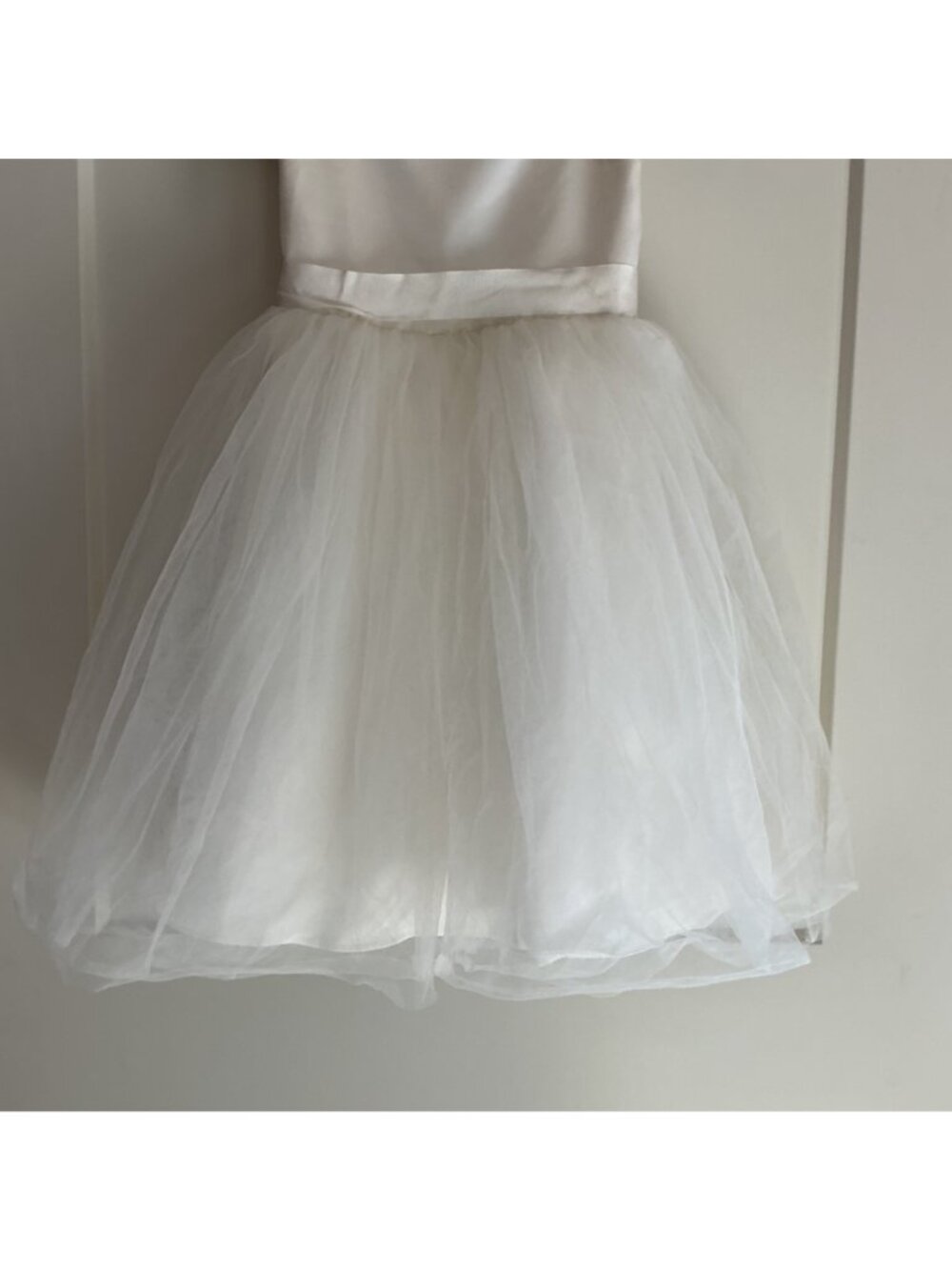 Davids Bridal Ivory Flower Girl Dress With Lace Cap Sleeves Tulle Skirt & Back B - Picture 4 of 14
